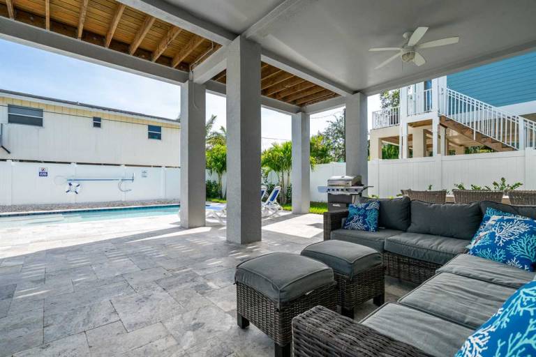 Vacation home with barbecue — photo 2