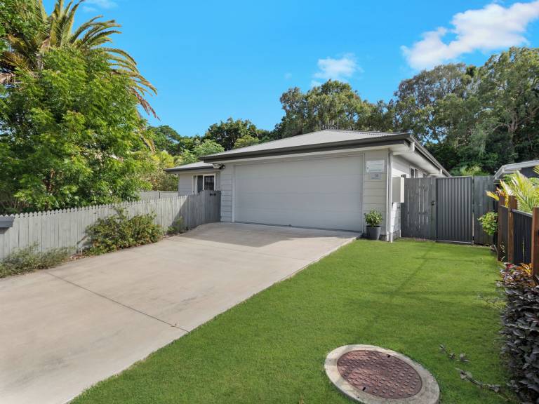 House  Burrum Heads