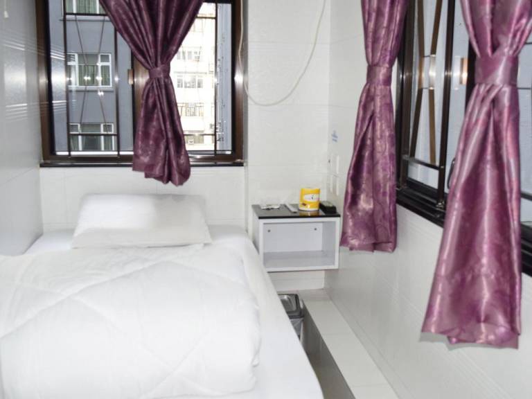 Bed and breakfast  Quarry Bay