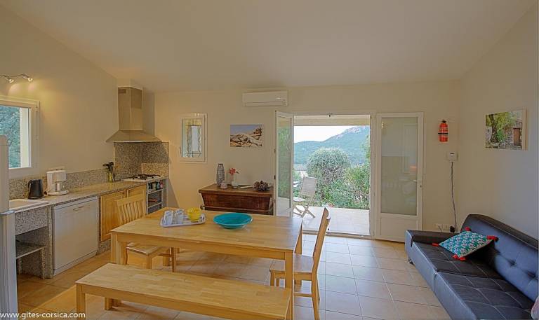 Fully equipped gite with garden, barbeque & pool | Sea view | Pets allowed — photo 5