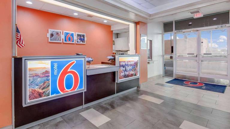 Motel 6 Roswell, NM — photo 4
