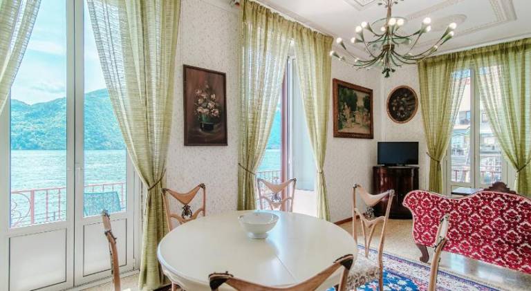 Holiday apartment with 1 room for 4 persons in Tremezzina