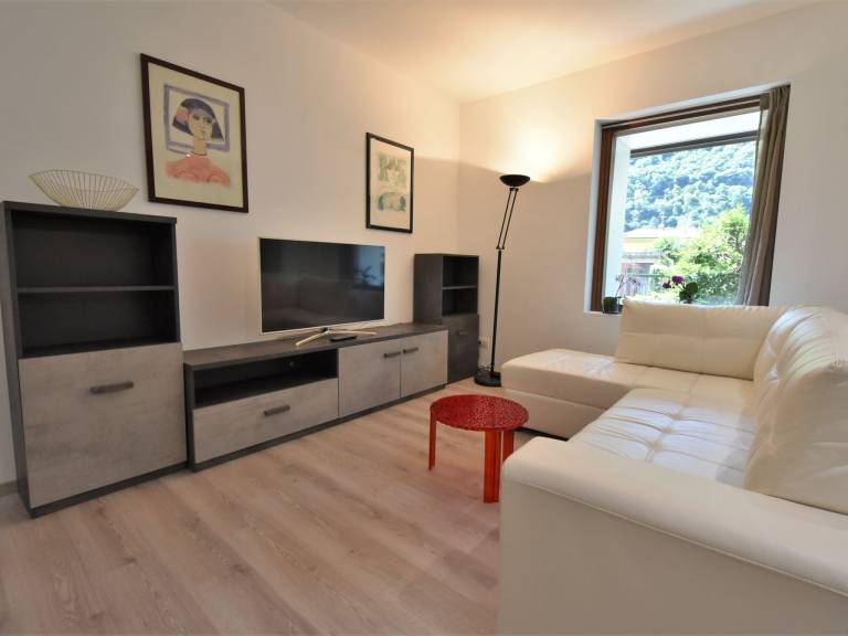 Rental apartment with garden, barbecue & terrace — photo 2