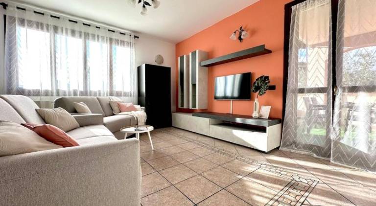 Villa with pool, hot tub & grill | Pets are welcome — photo 2