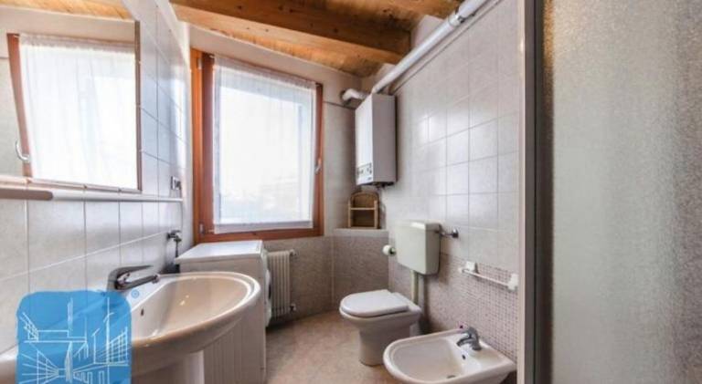 Holiday apartment with 2 rooms for 5 persons — photo 2