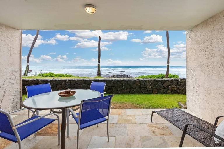 Condo Holualoa