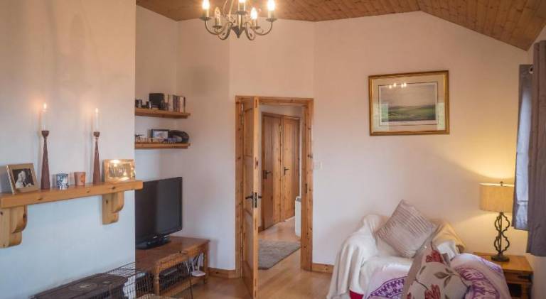 House with 3 rooms for 6 persons — photo 2