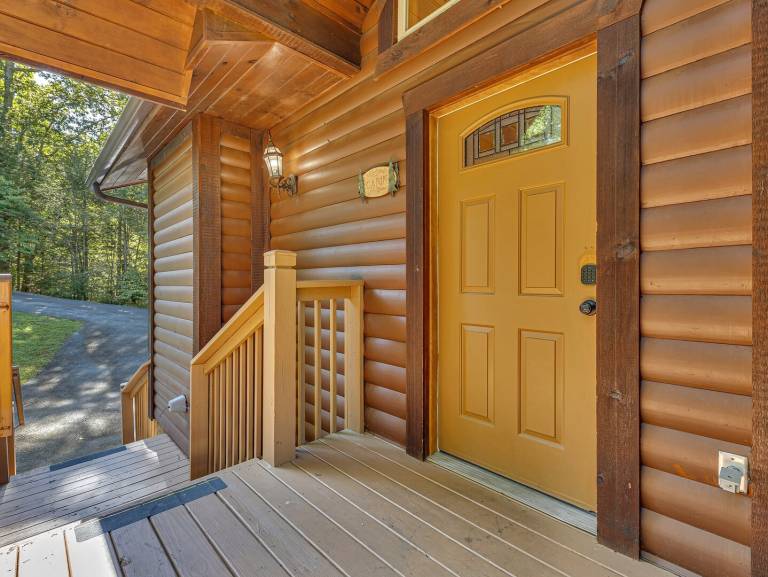 Child-friendly cabin with private pool | Dogs allowed — photo 4