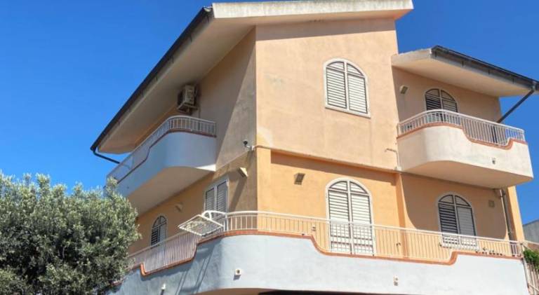Apartment with pool & yard | Close to the beach | Pets allowed — photo 4