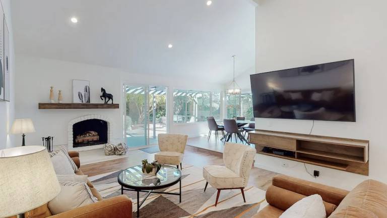 House  Agoura Hills