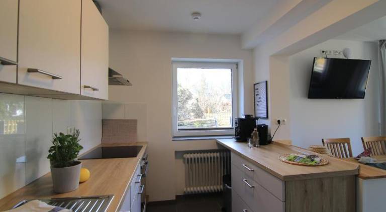 Rental apartment with garden, patio & barbeque — photo 2
