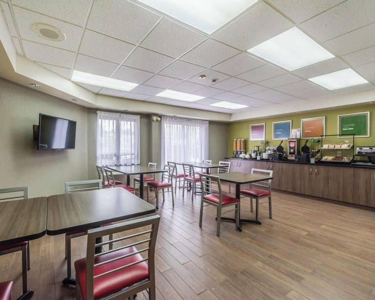 Comfort Inn — photo 4