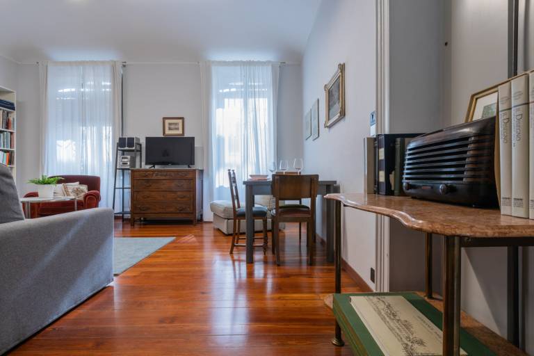 Holiday apartment | Close to Ponte Vittorio Emanuele I — photo 3