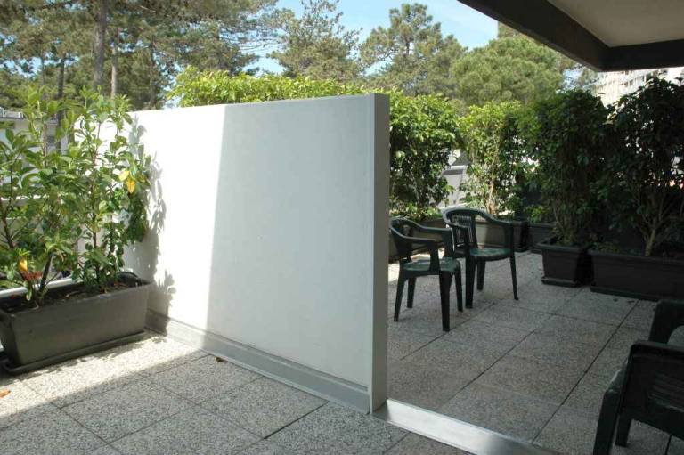 Holiday apartment with yard & terrace | Next to the beach | Pets allowed — photo 2