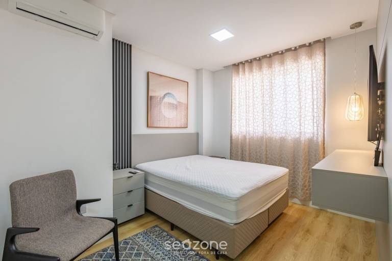 Apartamento Meia Praia