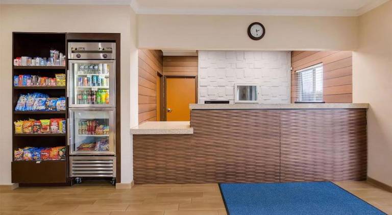 AmericInn by Wyndham Minot — photo 2