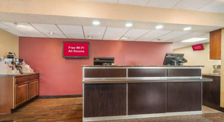 Red Roof Inn Virginia Beach — photo 5