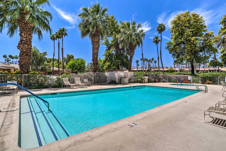 Community Pools & Golf Views: Palm Desert Condo! — photo 3