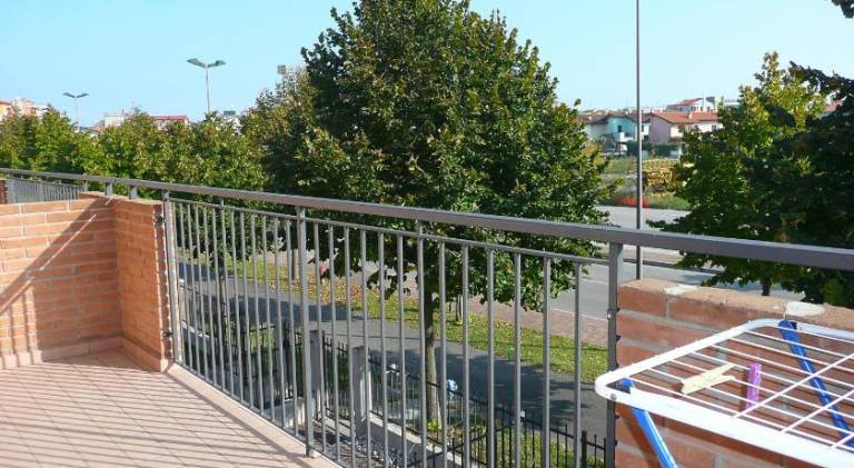 Rental apartment with garden & terrace — photo 4