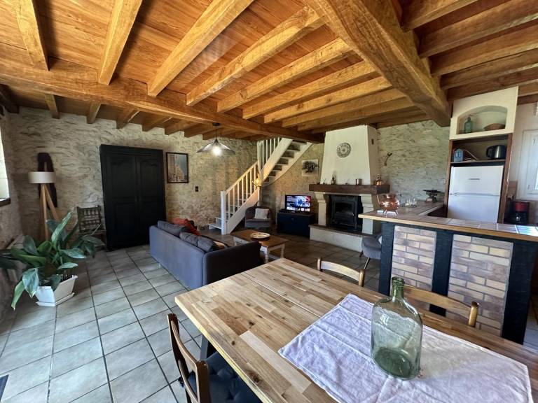 Gite with patio, garden & barbeque — photo 3