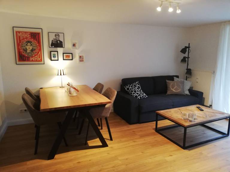 Fully equipped nice rental apartment with patio & garden | Close to the beach | Pets are welcome — photo 2