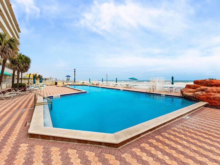 Harbour Beach Resort 605