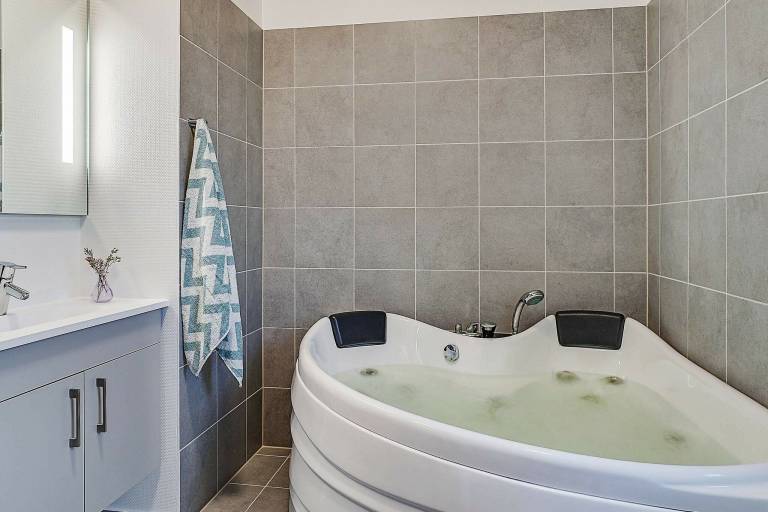 Fully equipped ample house with sauna, barbeque & terrace | Pets allowed — photo 4