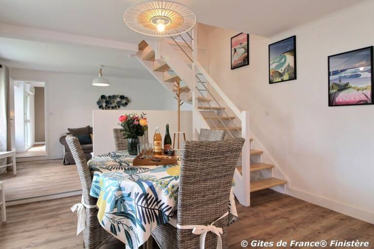 Gite with patio, BBQ & yard — photo 3