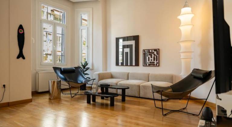 Charming holiday apartment | Close to Hagia Sophia | Pet-friendly in Thessaloniki