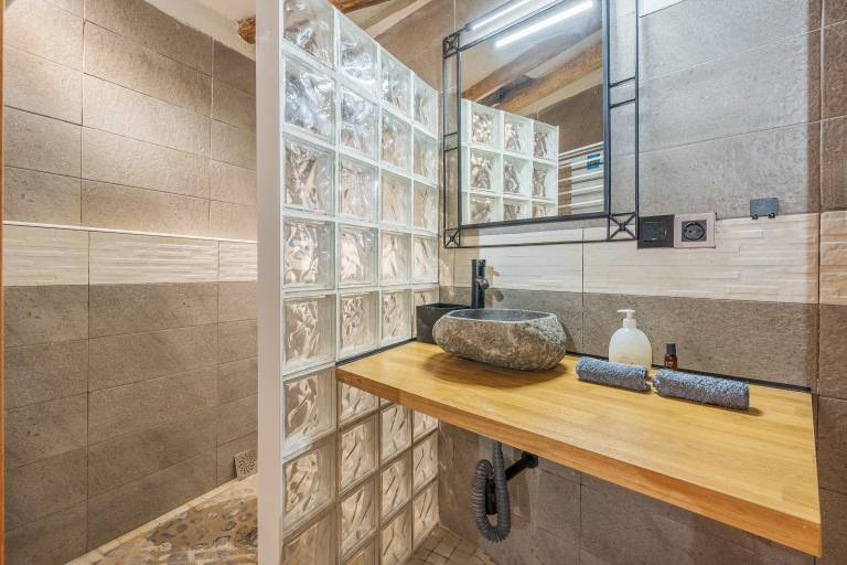 Apartamento 'Alcazaba' en Güéjar Sierra: Escapada tranquila en la naturaleza — photo 5