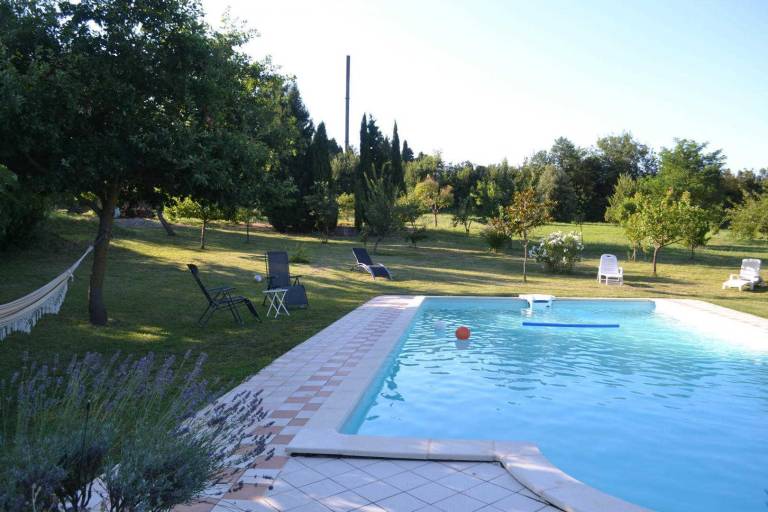 Gite with terrace, yard & barbecue — photo 3