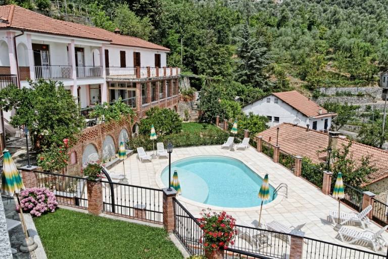 Privé kamer  Aquila di Arroscia