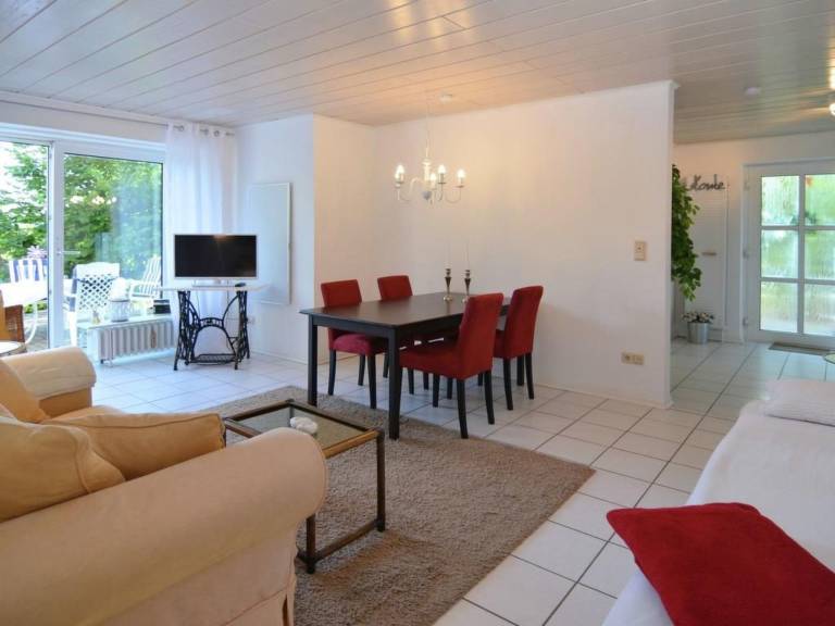 Holiday apartment with patio, BBQ & yard | Nature view — photo 5