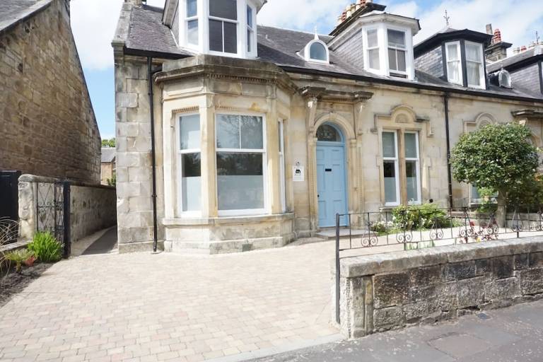 Accommodation  Ayr