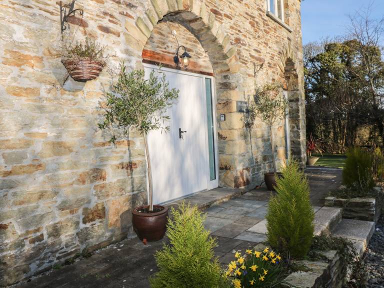 Family-oriented beautiful cottage with garden, grill & terrace | Beach view | Pets allowed — photo 3