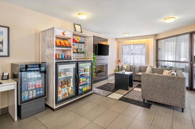 Comfort Inn South Shore — photo 2