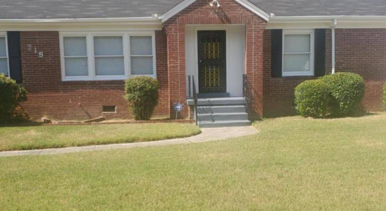 Vacation home with barbecue in Memphis, TN
