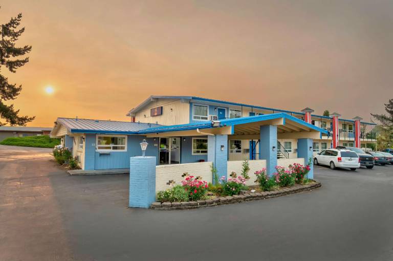 Studio 6 Suites Albany, OR in Albany, OR
