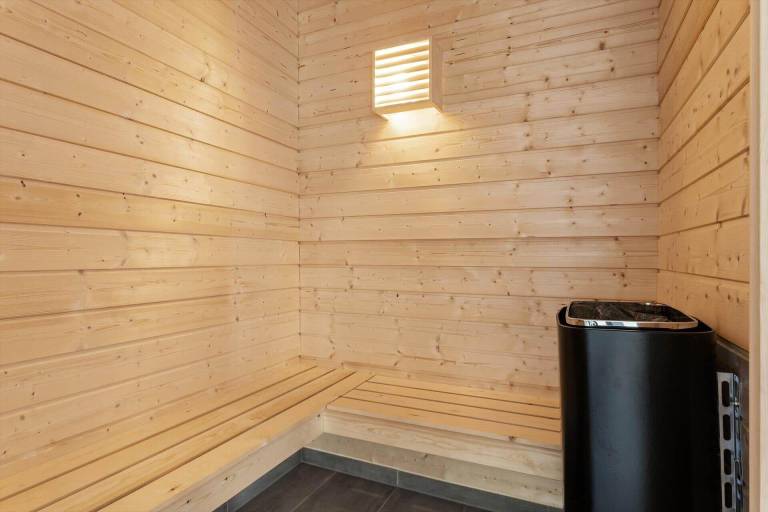 Family-oriented house with hot tub, sauna & grill | Close to the beach | Dogs allowed — photo 3