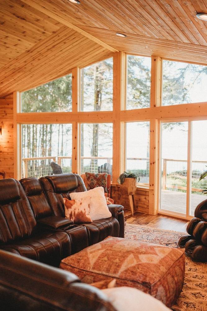 Lodge  Port Angeles