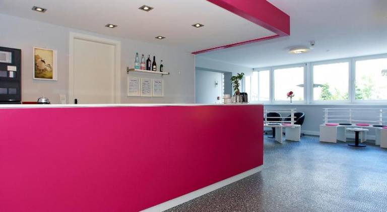 Pleasant serviced apartment with terrace | Suitable for remote work | Pets allowed — photo 2