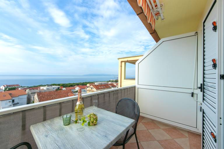 Rental apartment with barbecue & yard | City view | Beach nearby | Pet-friendly — photo 5