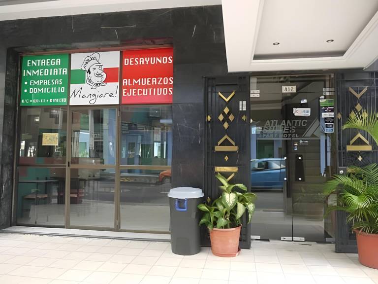 Atlantic Suites Hotel