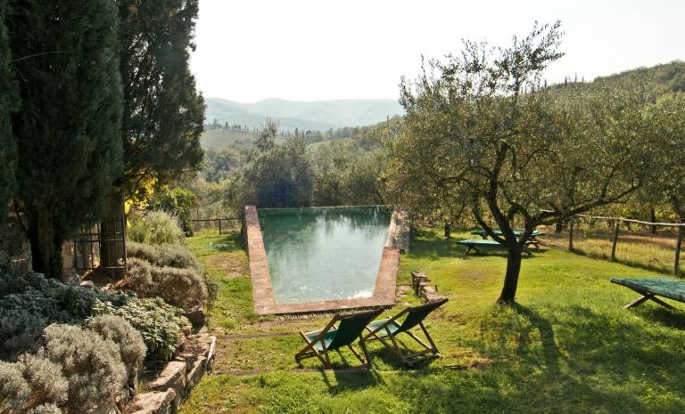Child-friendly vacation home with yard, private pool & terrace | Pets allowed — photo 5