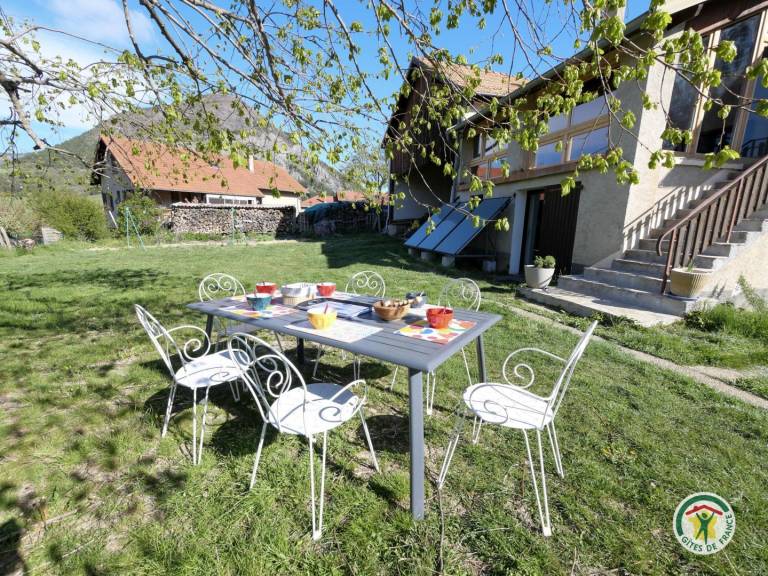Gite with terrace & yard — photo 2