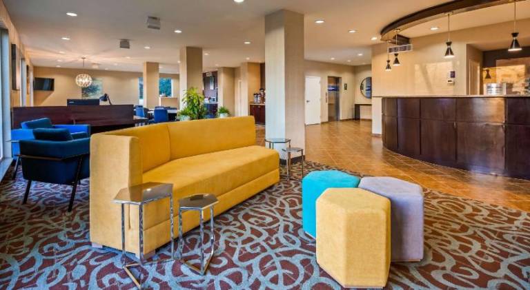 Best Western Dothan Inn & Suites — photo 2