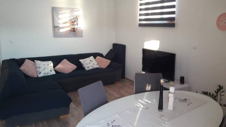 Fully equipped holiday apartment with terrace, grill & garden | Sea view | Beach nearby | Pets are welcome — photo 2