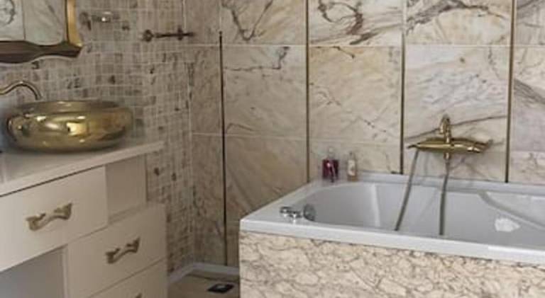 Fully equipped beautiful villa with patio, hot tub & private pool | Pets are welcome — photo 2