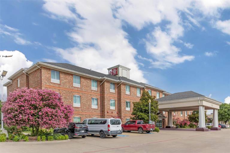 Best Western Plus Waxahachie Inn & Suites in Waxahachie, TX