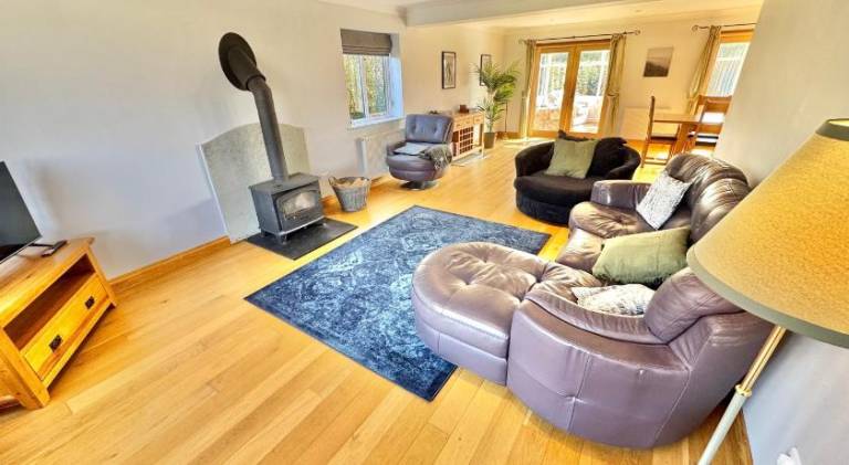 Stunning 7 Bedroom Escape Near New Forest and Beach - Large Garden - Serene Setting - Sleeps 14 — photo 2